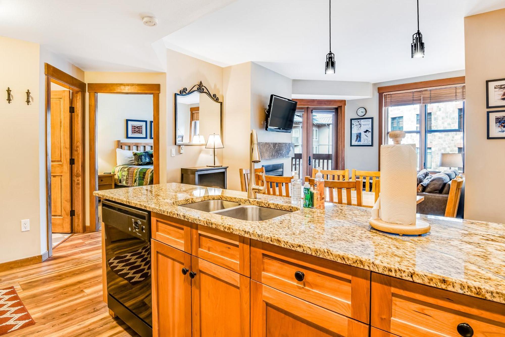 Copper Mountain Apartment Frisco Room photo